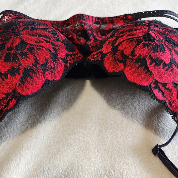 Red Floral Bra - Picture 4 of 7